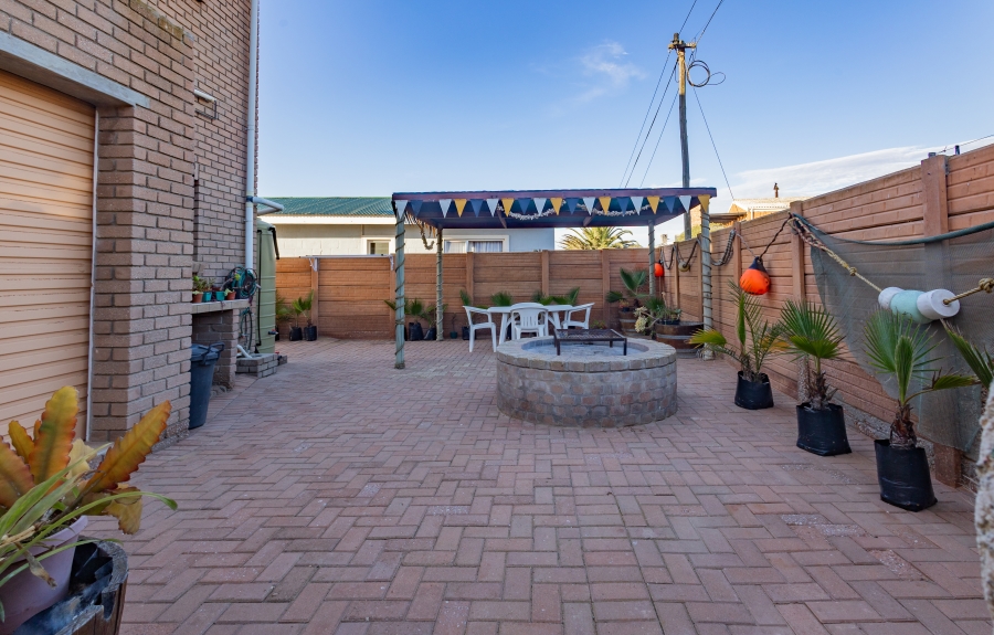 3 Bedroom Property for Sale in Louis Rood Western Cape